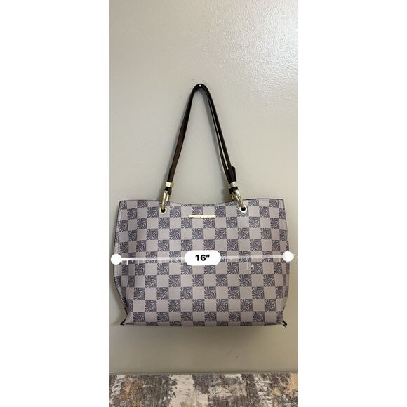 Steve Madden signature tote with matching clutch - Picture 6 of 14